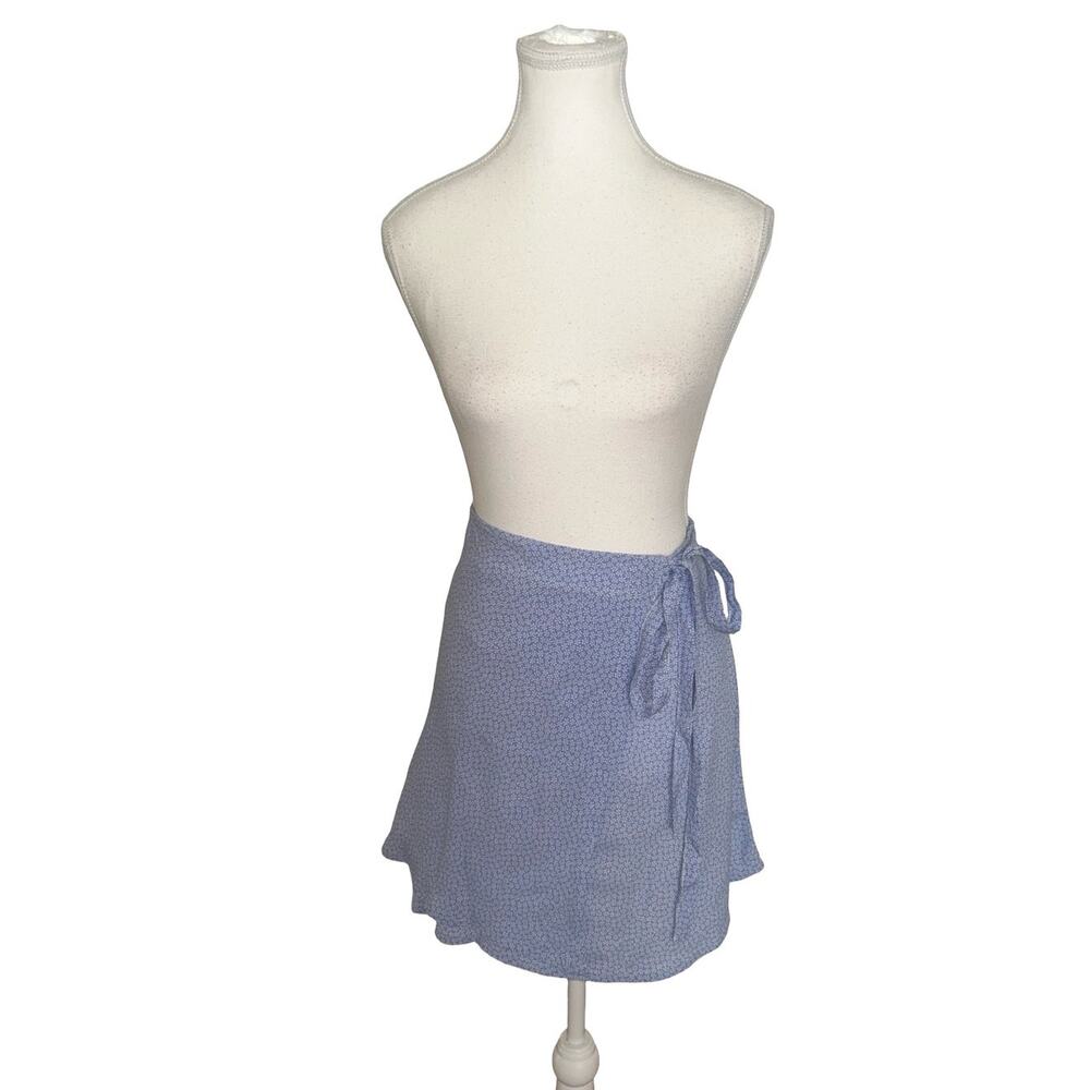 Brandy Melville Micro Floral Wrap Skirt - Made In Italy - Picture 9 of 9